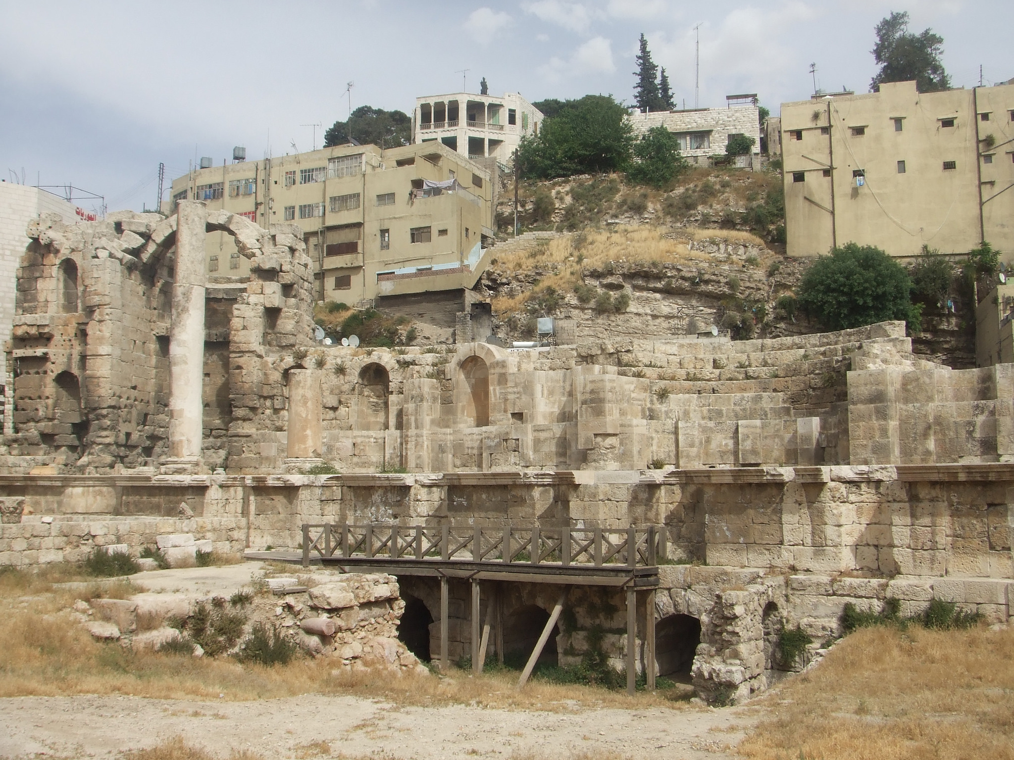 Roman Nymphaeum Amman, Amman Governorate, Jordan - Heroes Of Adventure