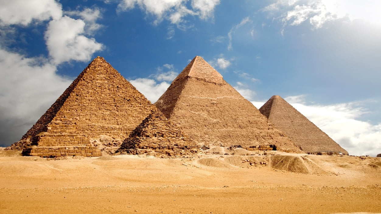 pyramids-of-giza-al-haram-heroes-of-adventure