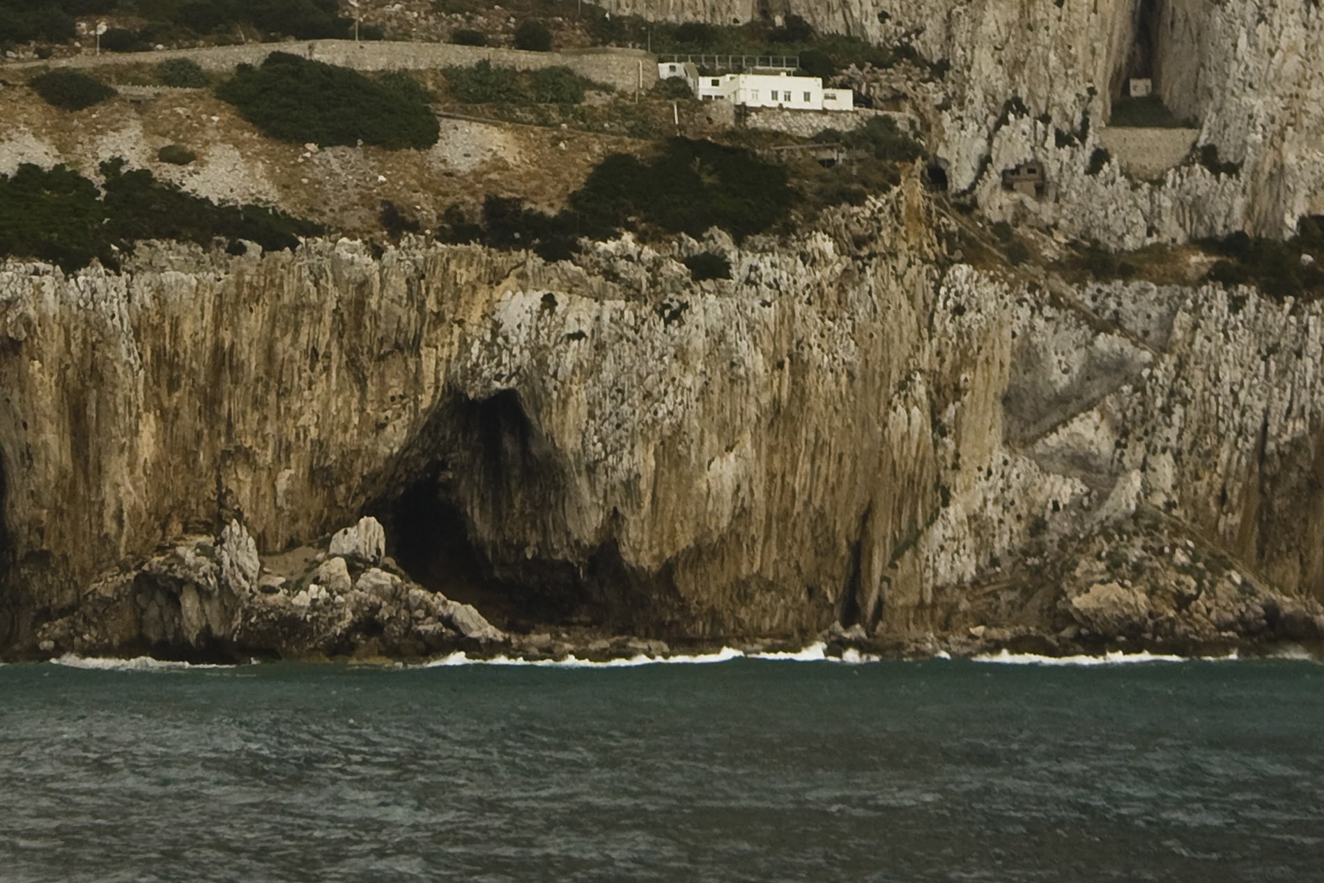 gorham's cave gibraltar visit
