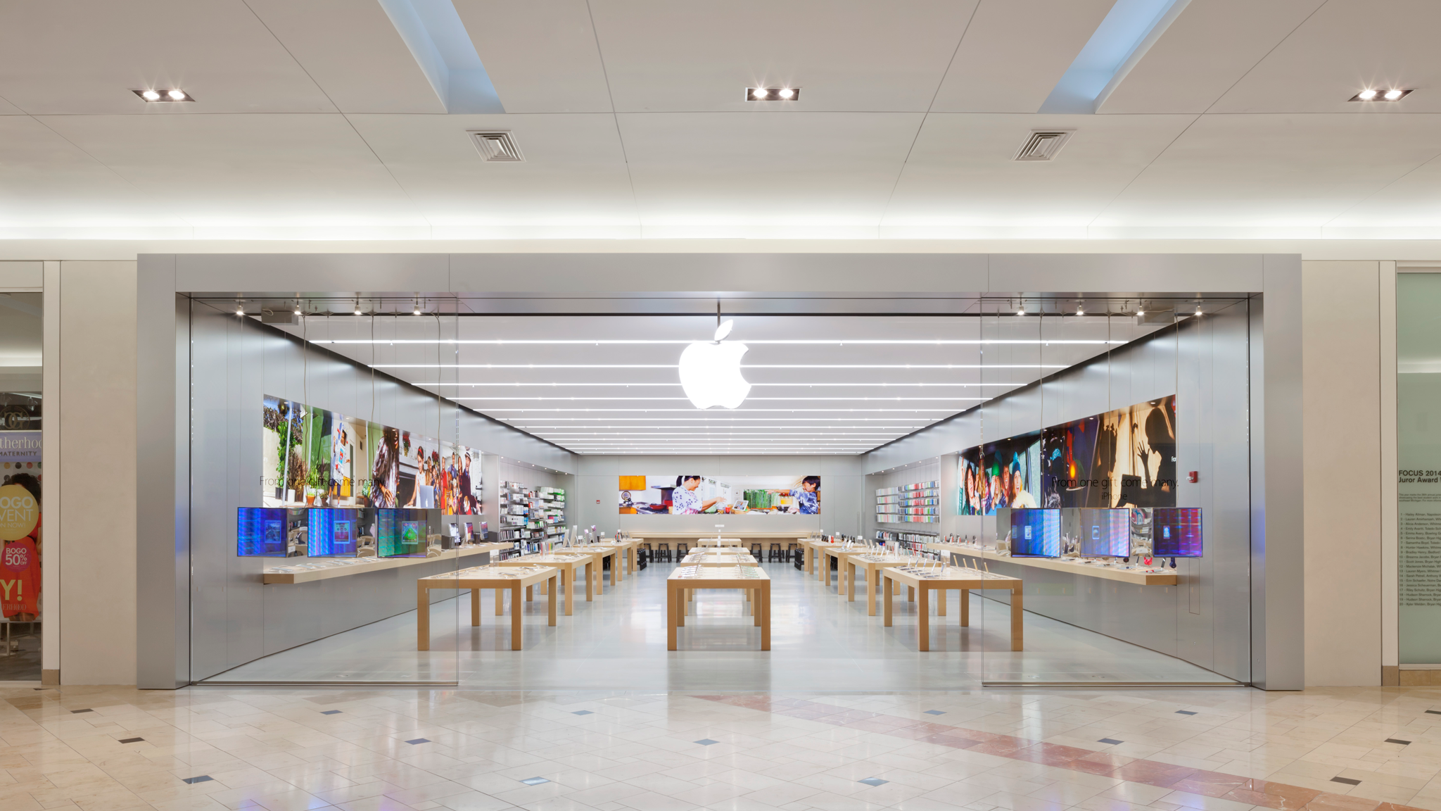 Franklin Park Mall - Apple Store - Apple