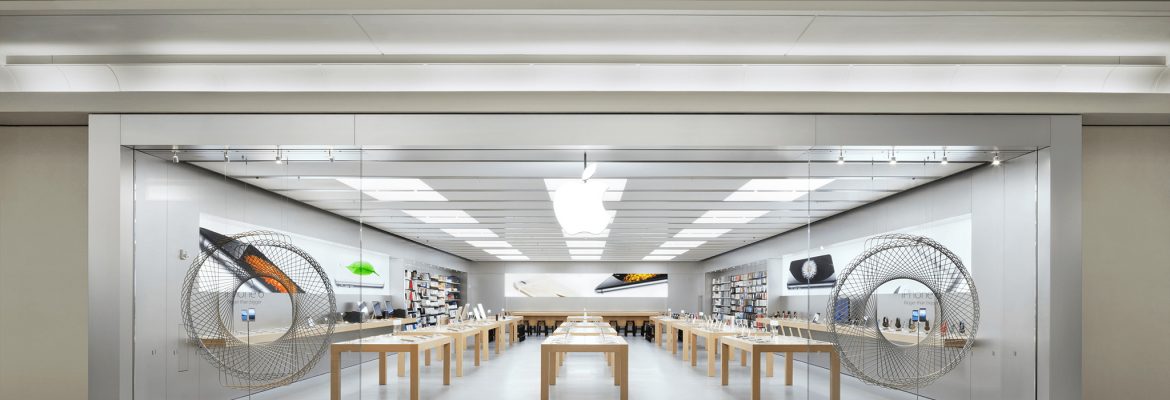 Apple Solomon Pond Mall | Marlborough Massachusetts USA