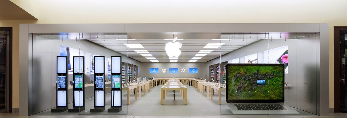 Apple Valley Plaza | Bakersfield  California USA