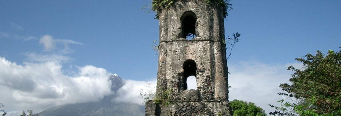 Cagsawa Ruins, Albay, South East Luzon, Philippines