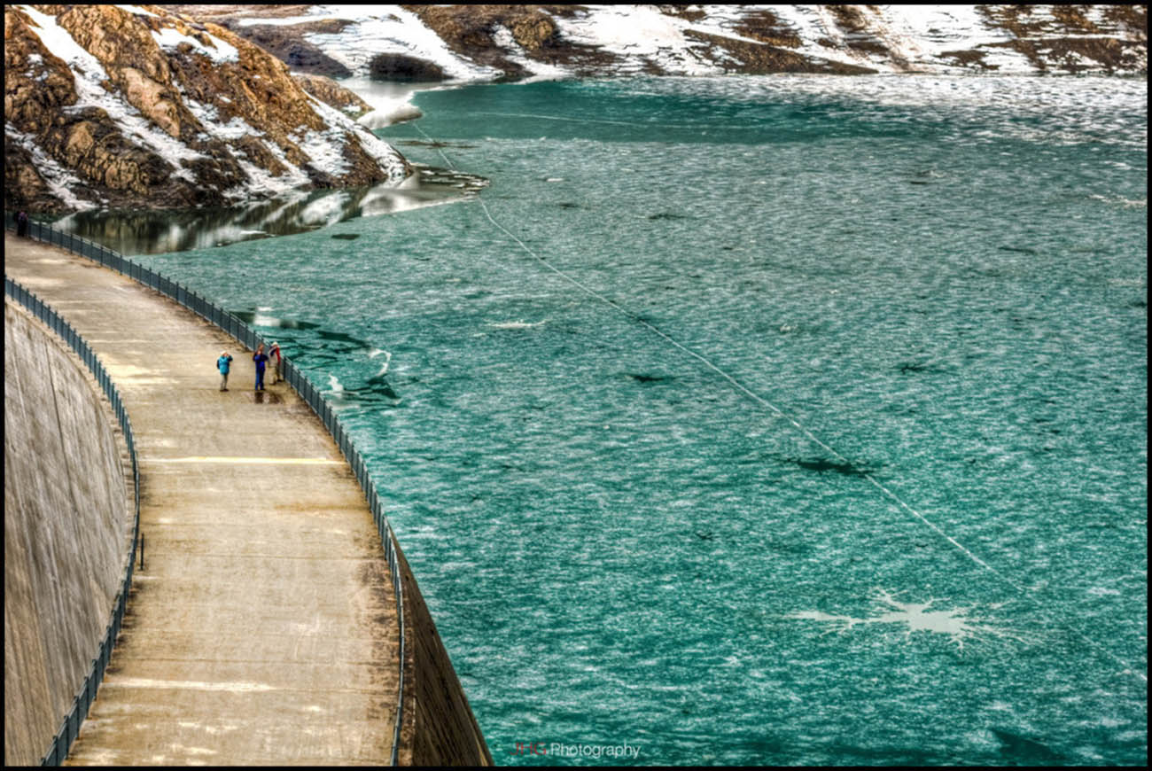 lake-emosson-switzerland-heroes-of-adventure