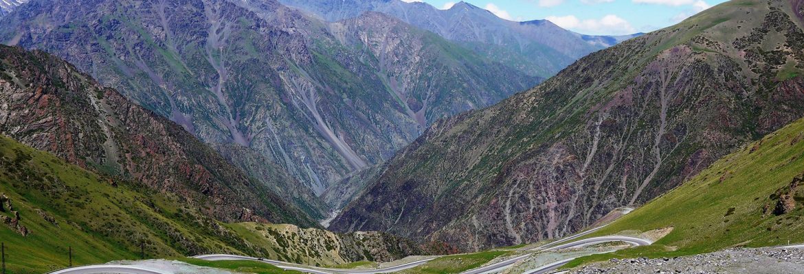 Too-Ashuu Pass, Kyrgyzstan