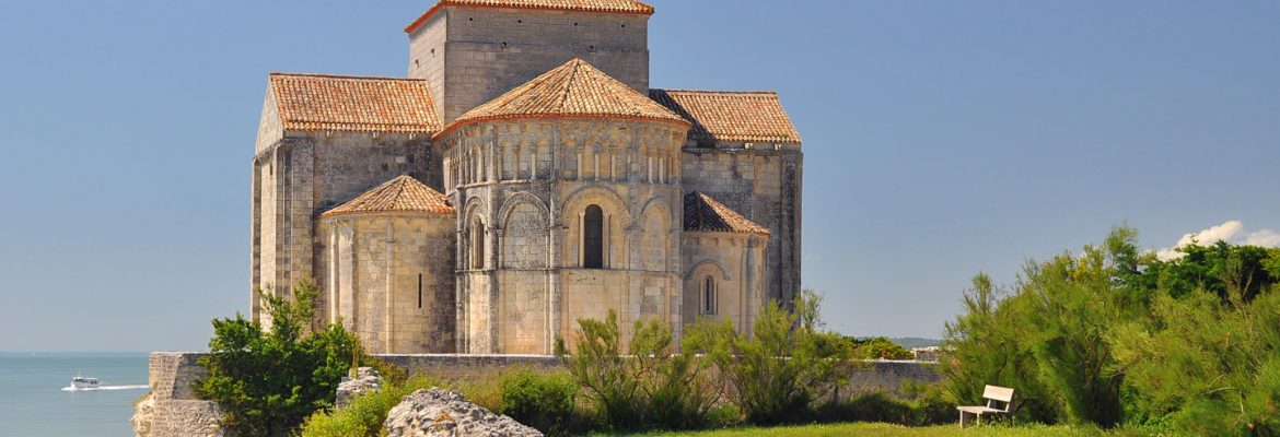 Church Sainte-Radegonde, Talmont-sur-Gironde, Poitou-Charentes, France