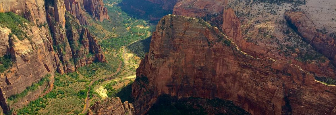 Observation Point, Zion National Park, Utah, USA