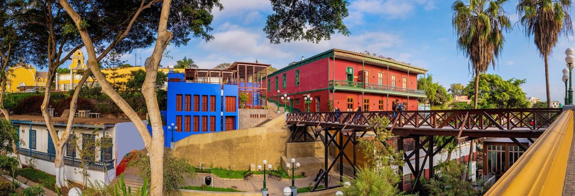 El Puente de Los Suspiros, Peru