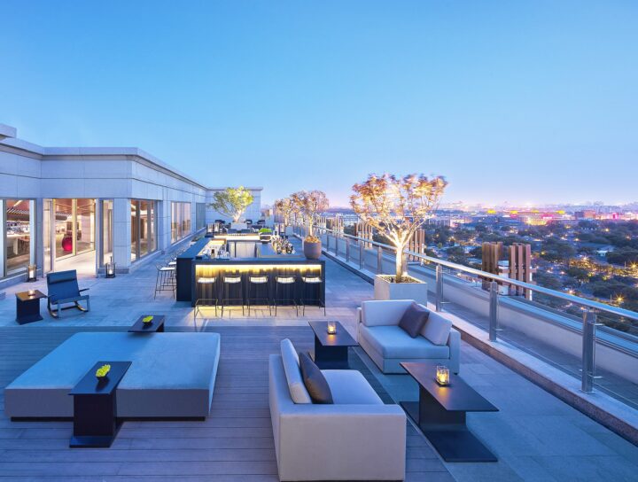 YIN on 12 Rooftop Bar-min
