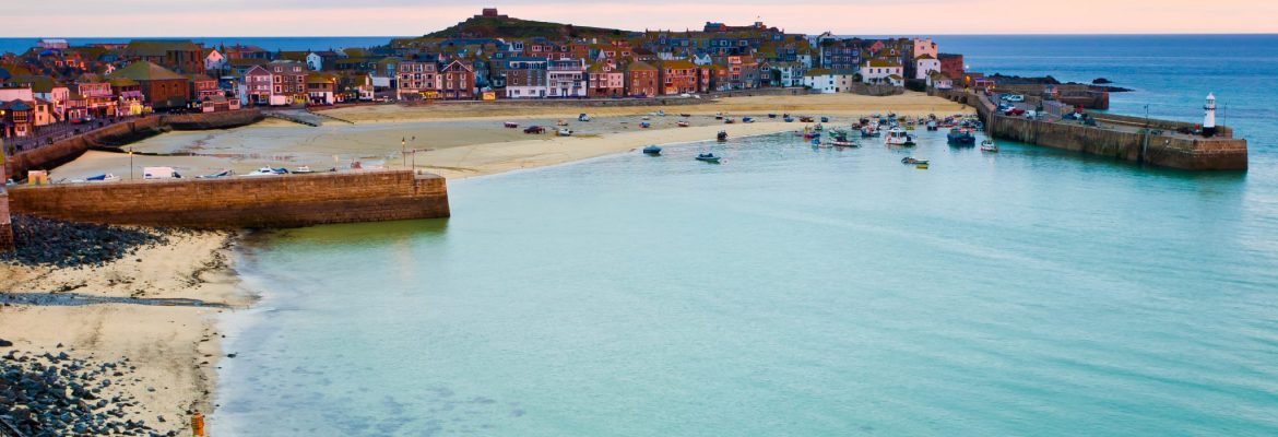Porthgwidden Beach