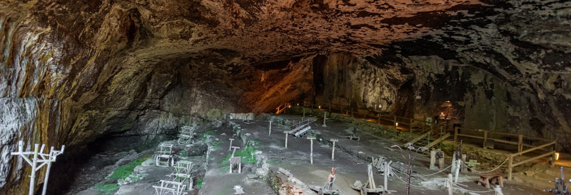 Peak Cavern
