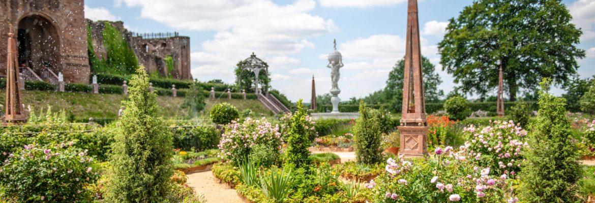 Kenilworth Castle and Elizabethan Garden