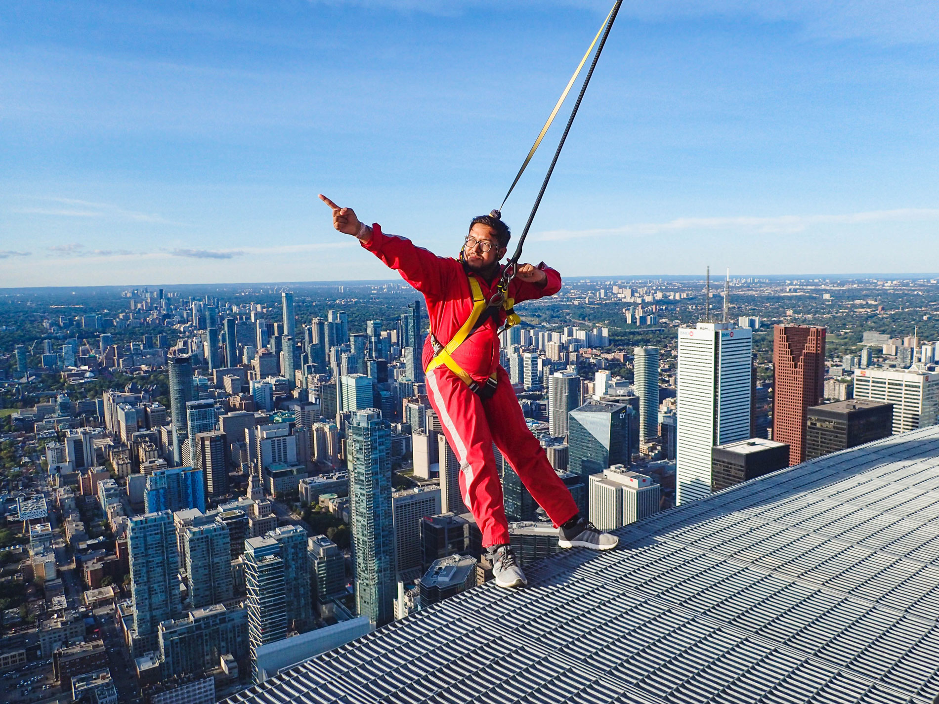 EdgeWalk at the CN Tower - Heroes Of Adventure