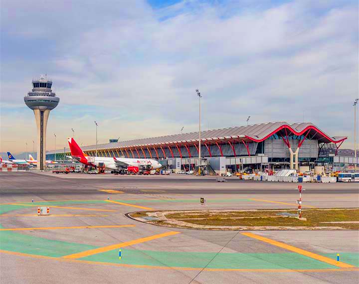 Adolfo Suárez Madrid–Barajas Airport - Heroes Of Adventure