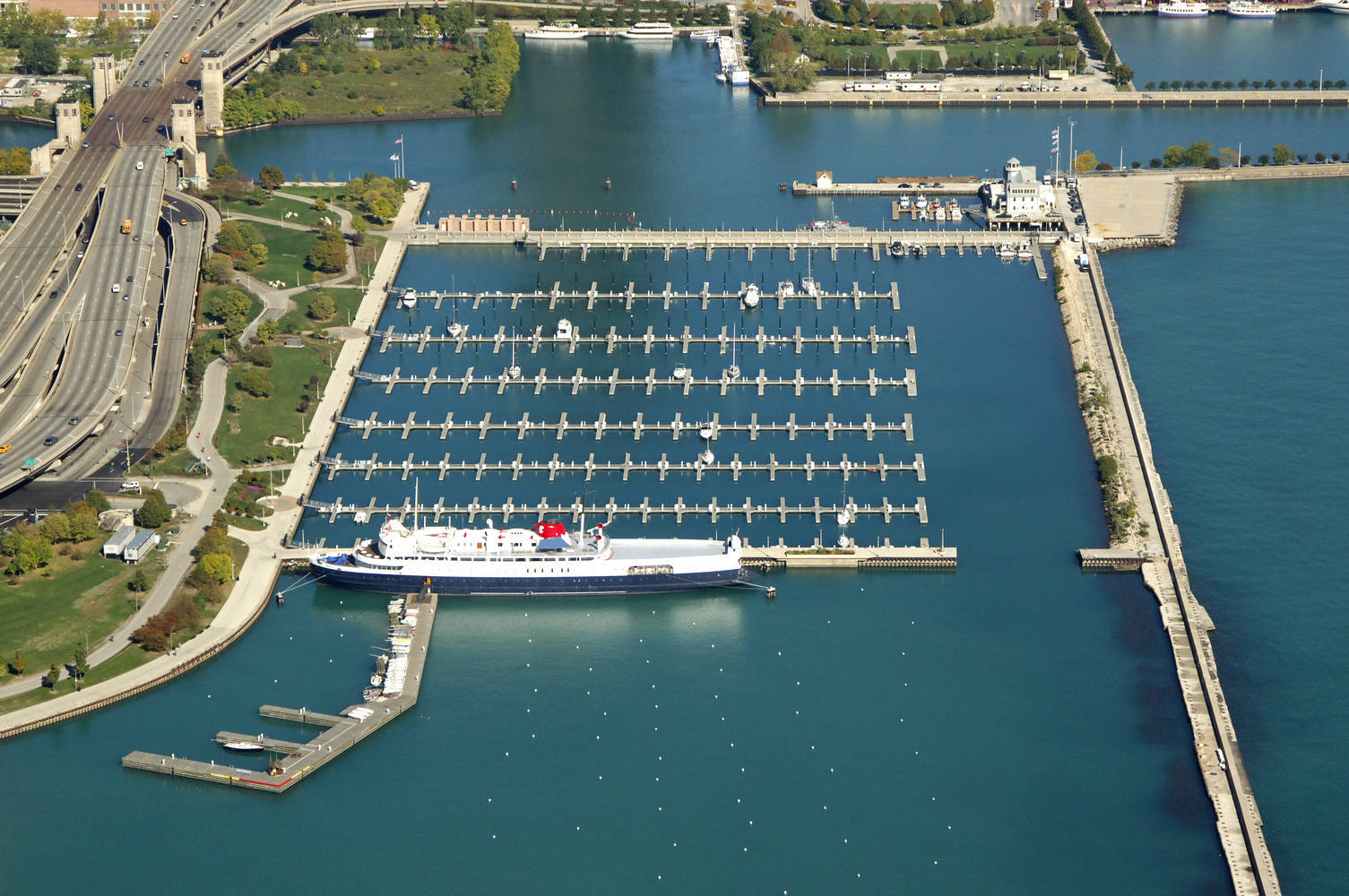 DuSable Harbor1