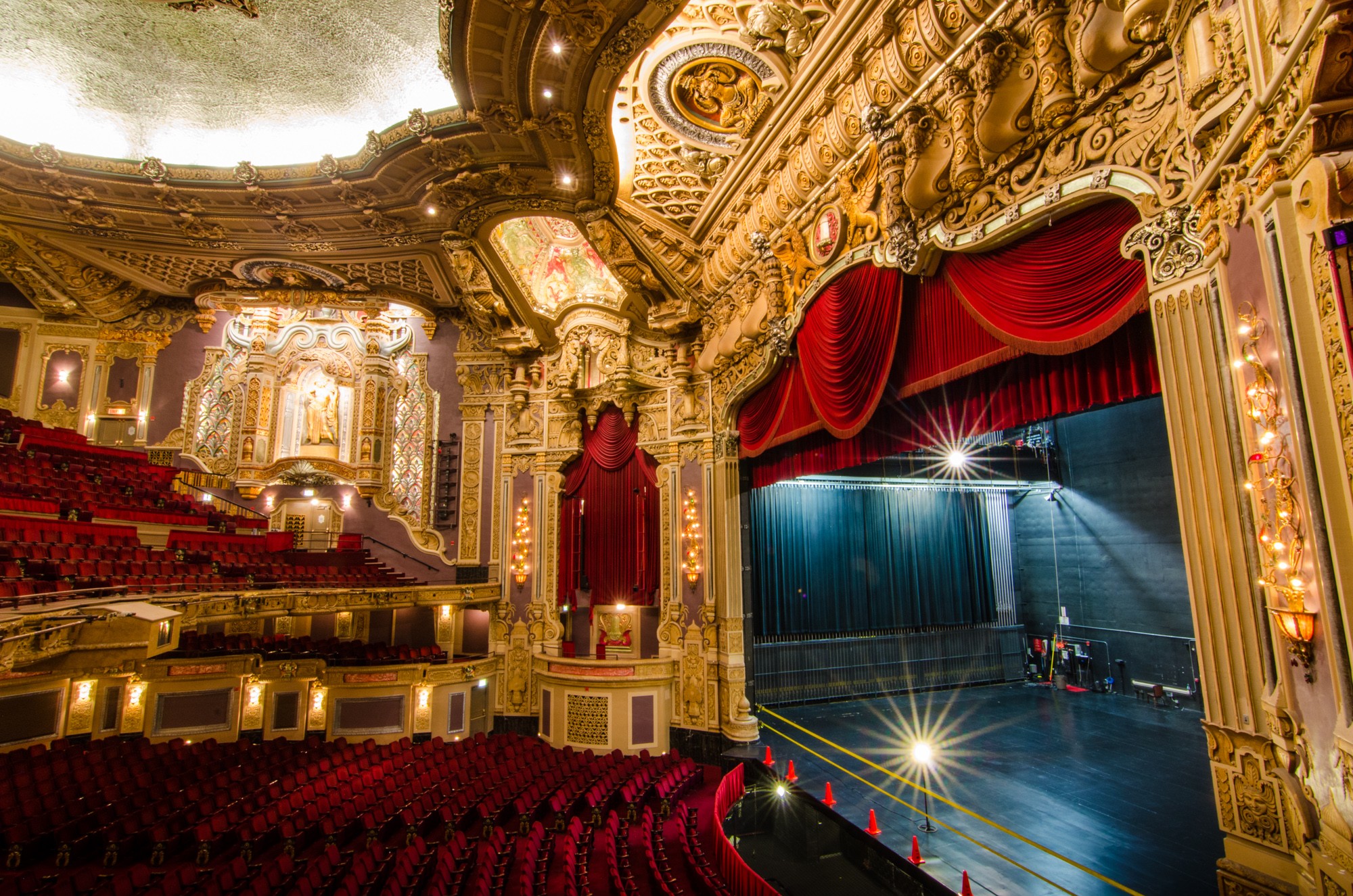James M. Nederlander Theatre
