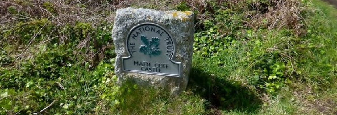 Maen Castle